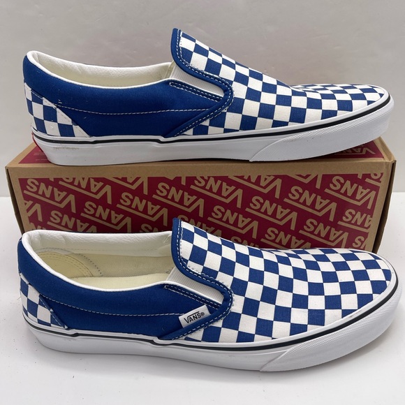 Vans Men’s Classic Slip-OnCheckerboard True BlueVN000DAH7WM Sneakers